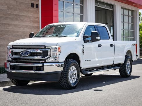 Used 2022 Ford F350 XLT AWD/4WD image 8