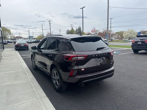 Used 2023 Ford Escape ST-Line w/ Tech Pack #1 AWD/4WD image 5