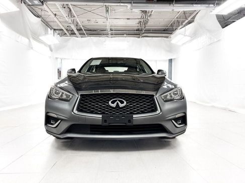 Used 2019 INFINITI Q50 Luxe w/ Essential Package (3.0T Luxe) AWD/4WD image 2