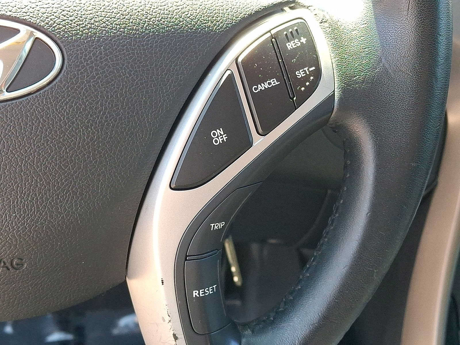 Used 2012 Hyundai Elantra Limited FWD image 24