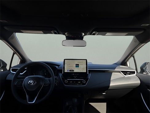 Used 2025 Toyota Corolla SE w/ SE Premium Package image 10