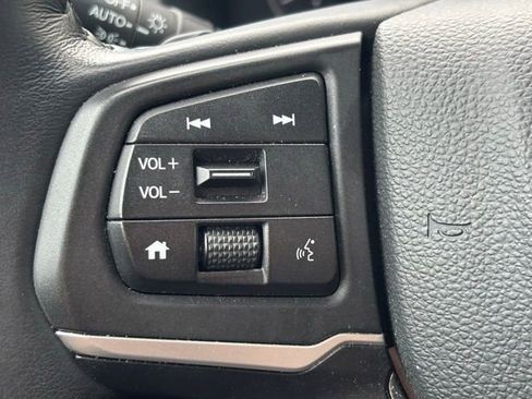 Used 2025 Honda Ridgeline Sport image 9