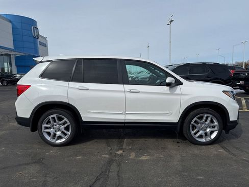 Certified 2025 Honda Passport EX-L image 12