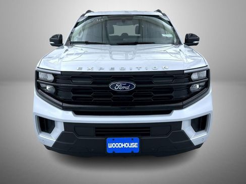 New 2026 Ford Expedition Active image 2