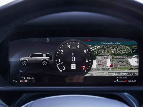 Used 2020 Land Rover Defender 110 HSE image 21