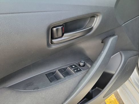 Used 2024 Toyota Corolla LE FWD image 24