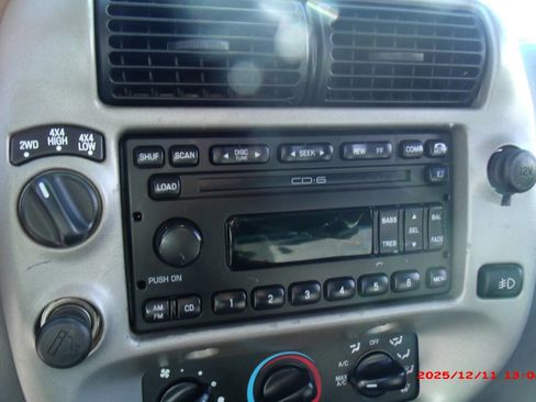 Used 2003 Ford Ranger XLT image 13