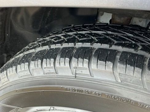 Used 2015 Jeep Cherokee Latitude w/ Comfort/Convenience Group image 12