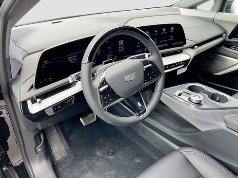 New 2026 Cadillac Optiq Sport 1 w/ LPO, Floor Liner Package AWD/4WD image 16