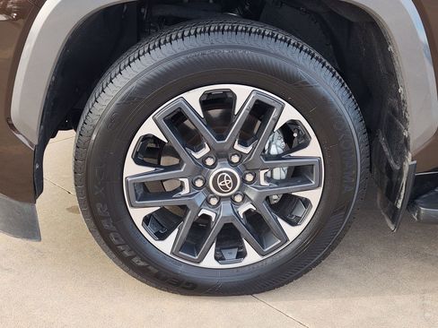 Used 2023 Toyota Sequoia Limited image 16