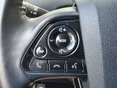 Used 2019 Toyota Prius XLE image 20