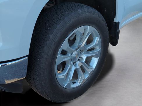 Certified 2024 Chevrolet Silverado 1500 LTZ image 11