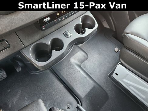 Used 2024 Mercedes-Benz Sprinter 3500 image 21