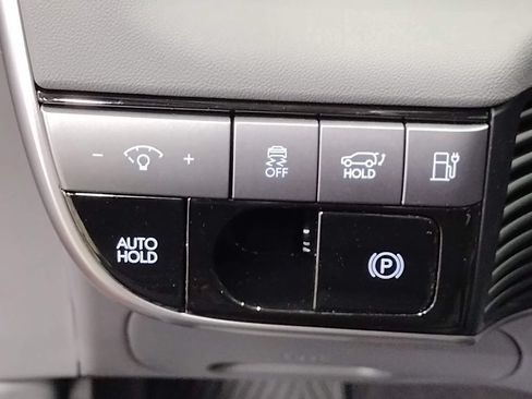 Used 2026 Hyundai Ioniq 5 SEL AWD/4WD image 25