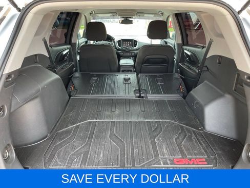 Used 2024 GMC Terrain SLE w/ LPO, Floor Liner Package FWD image 12