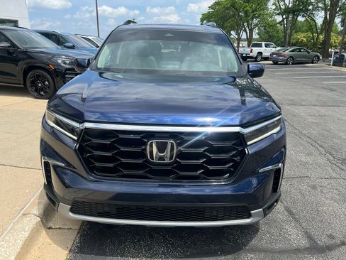 Used 2024 Honda Pilot Touring image 9