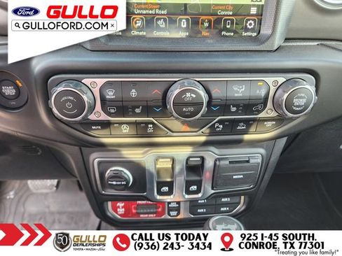 Used 2023 Jeep Wrangler Rubicon w/ Steel Bumper Group image 25