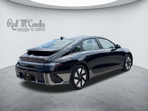 Used 2025 Hyundai Ioniq 6 SE RWD image 6