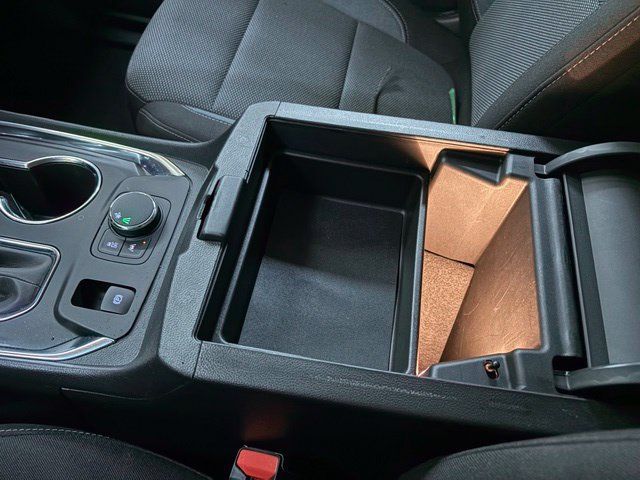 Used 2021 Chevrolet Traverse LT FWD image 50