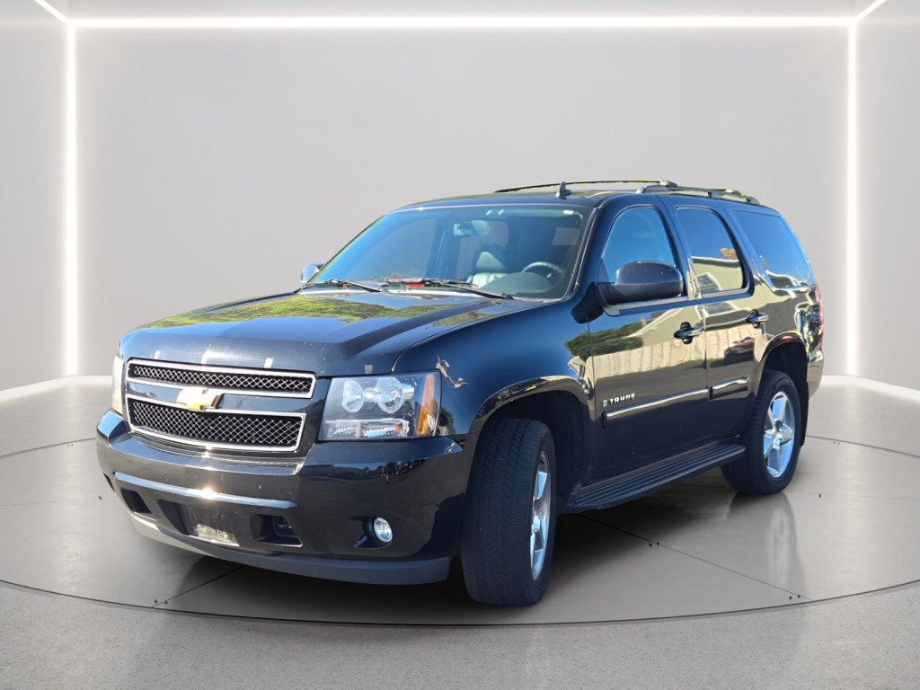 Used 2009 Chevrolet Tahoe LT w/ Luxury Package AWD/4WD image 4