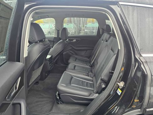 Used 2024 Audi Q7 3.0T Premium Plus image 18