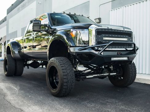 Used 2012 Ford F450 Lariat w/ Lariat Ultimate Pkg AWD/4WD image 4