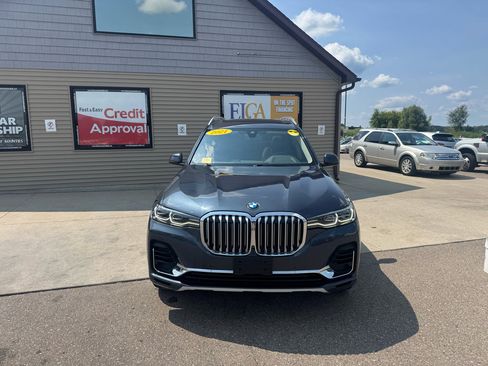 Used 2021 BMW X7 xDrive40i w/ Parking Assistance Package image 2