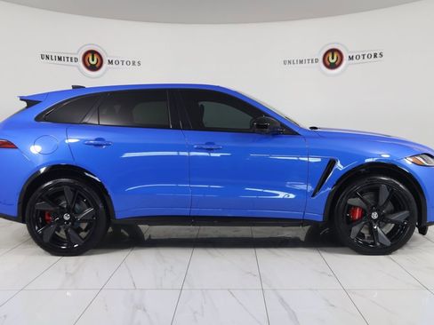 Used 2024 Jaguar F-PACE SVR image 2