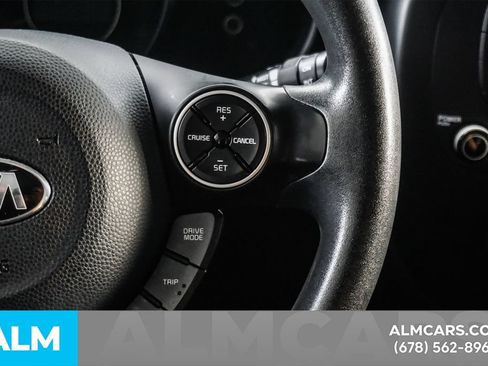 Used 2018 Kia Soul FWD image 25