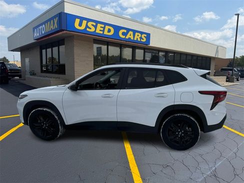 Used 2025 Chevrolet Trax ACTIV w/ Driver Confidence Package image 7