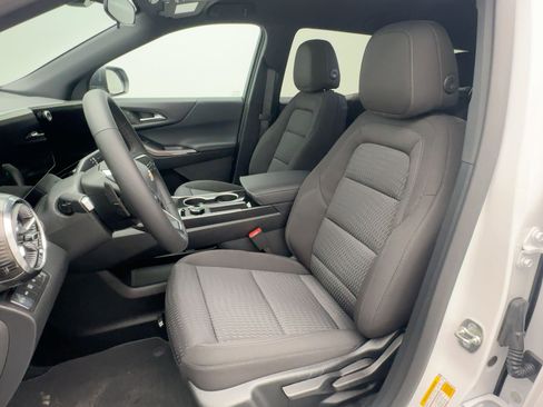 New 2026 Chevrolet Equinox LT image 5