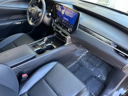 Used 2025 Lexus RX 350h w/ Convenience Package AWD/4WD image 18