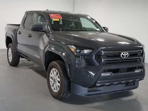 Certified 2024 Toyota Tacoma SR5 RWD image 3
