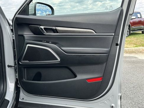 Used 2025 Kia Telluride EX X-Line image 15
