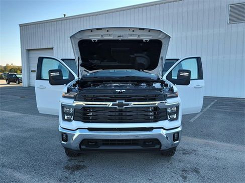 New 2026 Chevrolet Silverado 3500 LT w/ Leather Package image 10