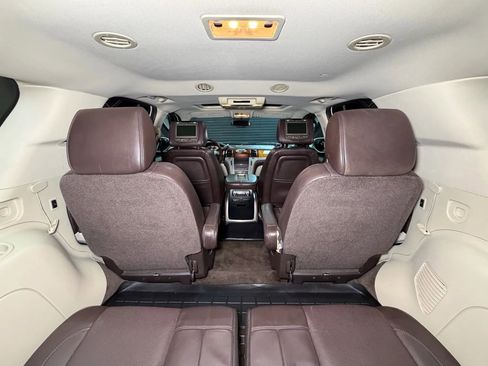 Used 2012 Cadillac Escalade Platinum image 18