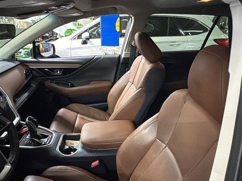 Used 2022 Subaru Outback Touring image 8