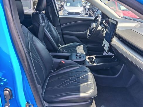 Used 2022 Ford Mustang Mach-E Select RWD image 9