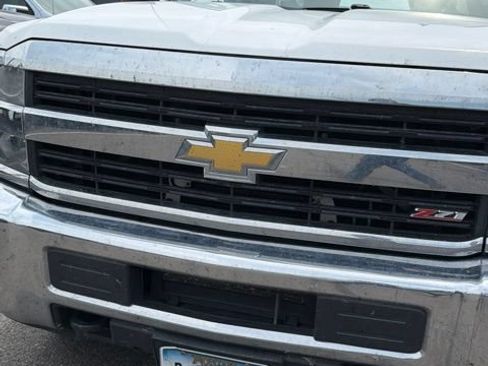 Used 2015 Chevrolet Silverado 2500 LTZ w/ Z71 Package, Off-Road AWD/4WD image 4