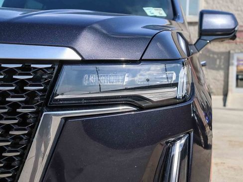Used 2023 Cadillac Escalade Premium Luxury w/ Performance Package AWD/4WD image 9