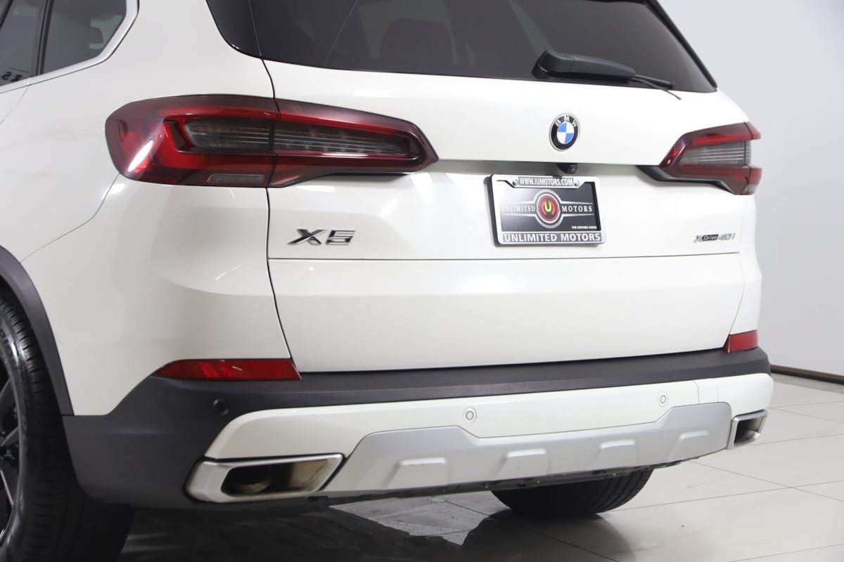 Used 2023 BMW X5 xDrive40i w/ Premium Package AWD/4WD image 21