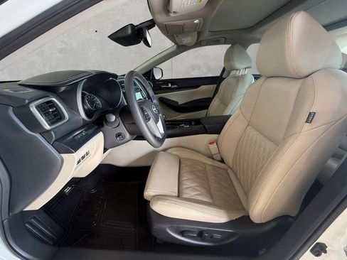 Used 2023 Nissan Maxima Platinum w/ Sport Mat Group FWD image 19