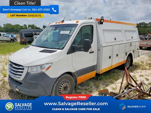 Used 2019 Freightliner Sprinter 3500 w/ Premium Package RWD image 1