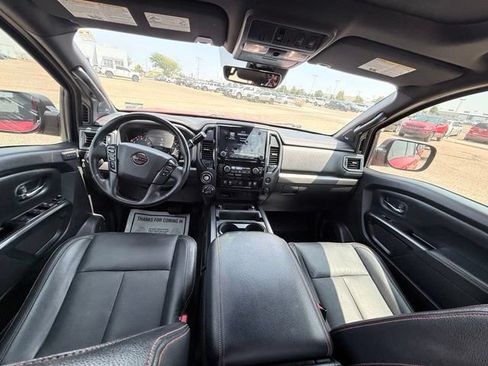 Used 2024 Nissan Titan PRO-4X w/ Pro-4x Convenience Package AWD/4WD image 17