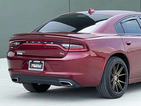 Used 2017 Dodge Charger R/T RWD image 30