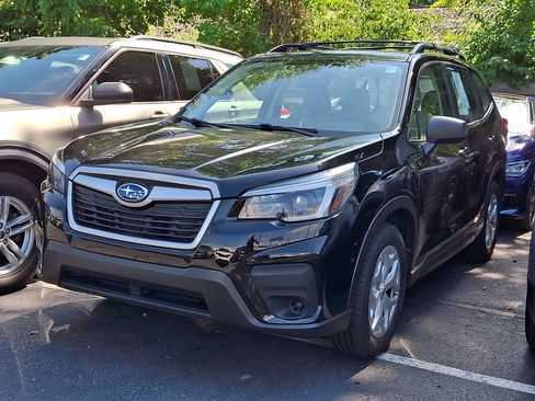 Used 2021 Subaru Forester AWD/4WD image 3
