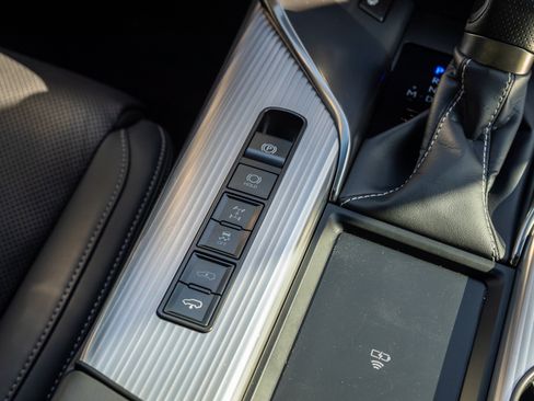Used 2024 Lexus LX 600 F Sport AWD/4WD image 88