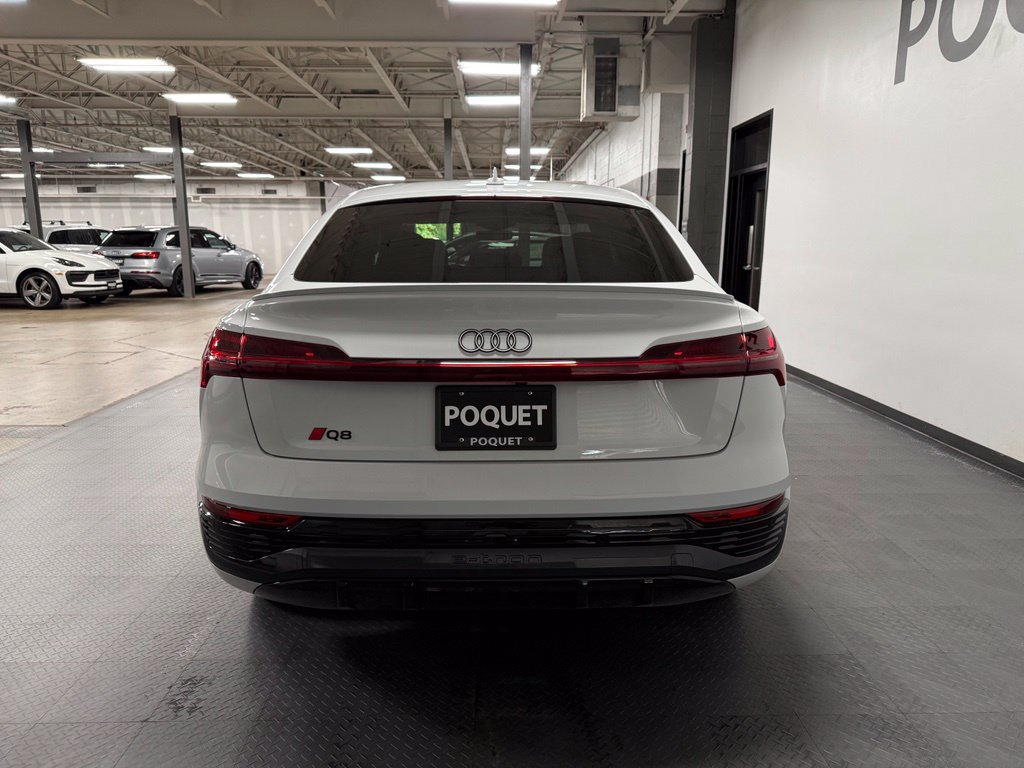 Used 2024 Audi Q8 e-tron Premium Plus w/ Premium Plus Package AWD/4WD image 5