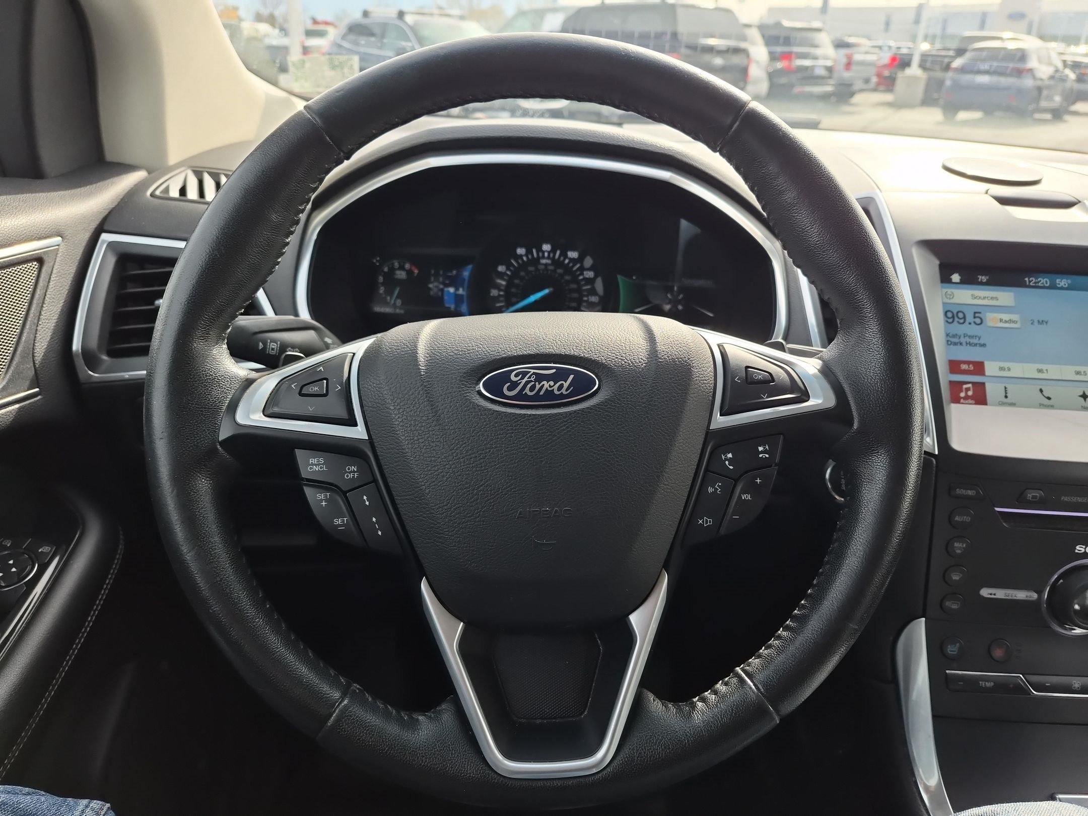 Used 2016 Ford Edge Titanium w/ Equipment Group 302A AWD/4WD image 18