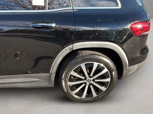 Used 2022 Mercedes-Benz GLB 250 image 35